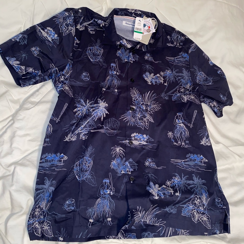 Blue MLB Tommy Bahama Hawaiian shirt. Size: L